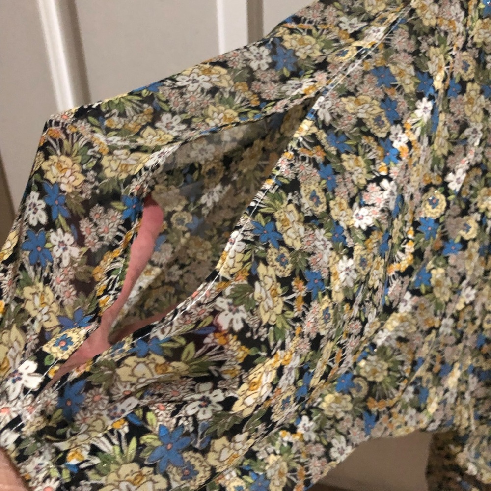 Women blouse like new